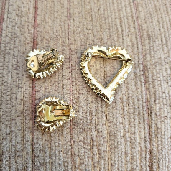 Vintage Rhinestone Red Heart Brooch and Earrings Set - Picture 7 of 7